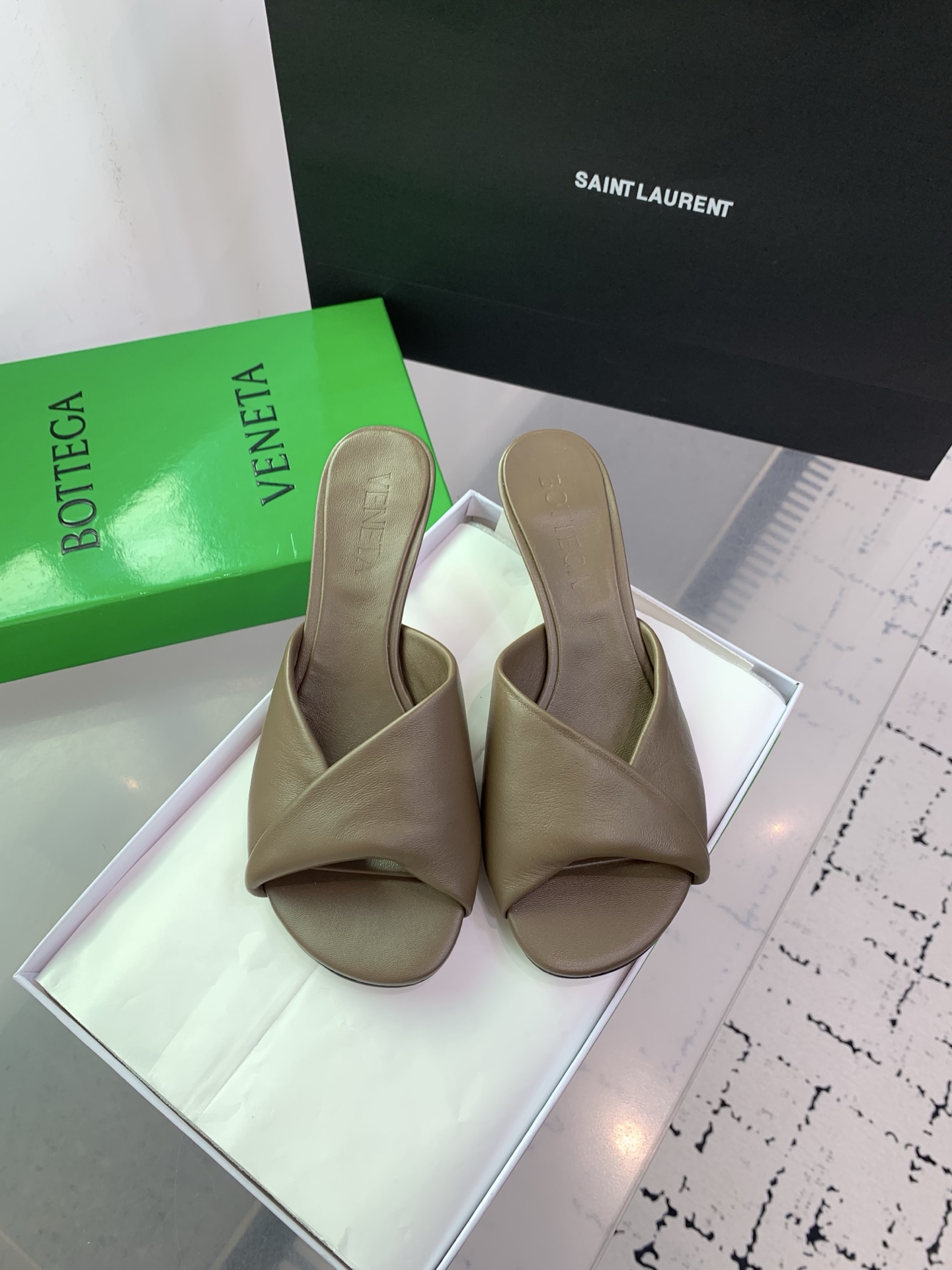 Bottega Veneta sz35-42 mnq1120